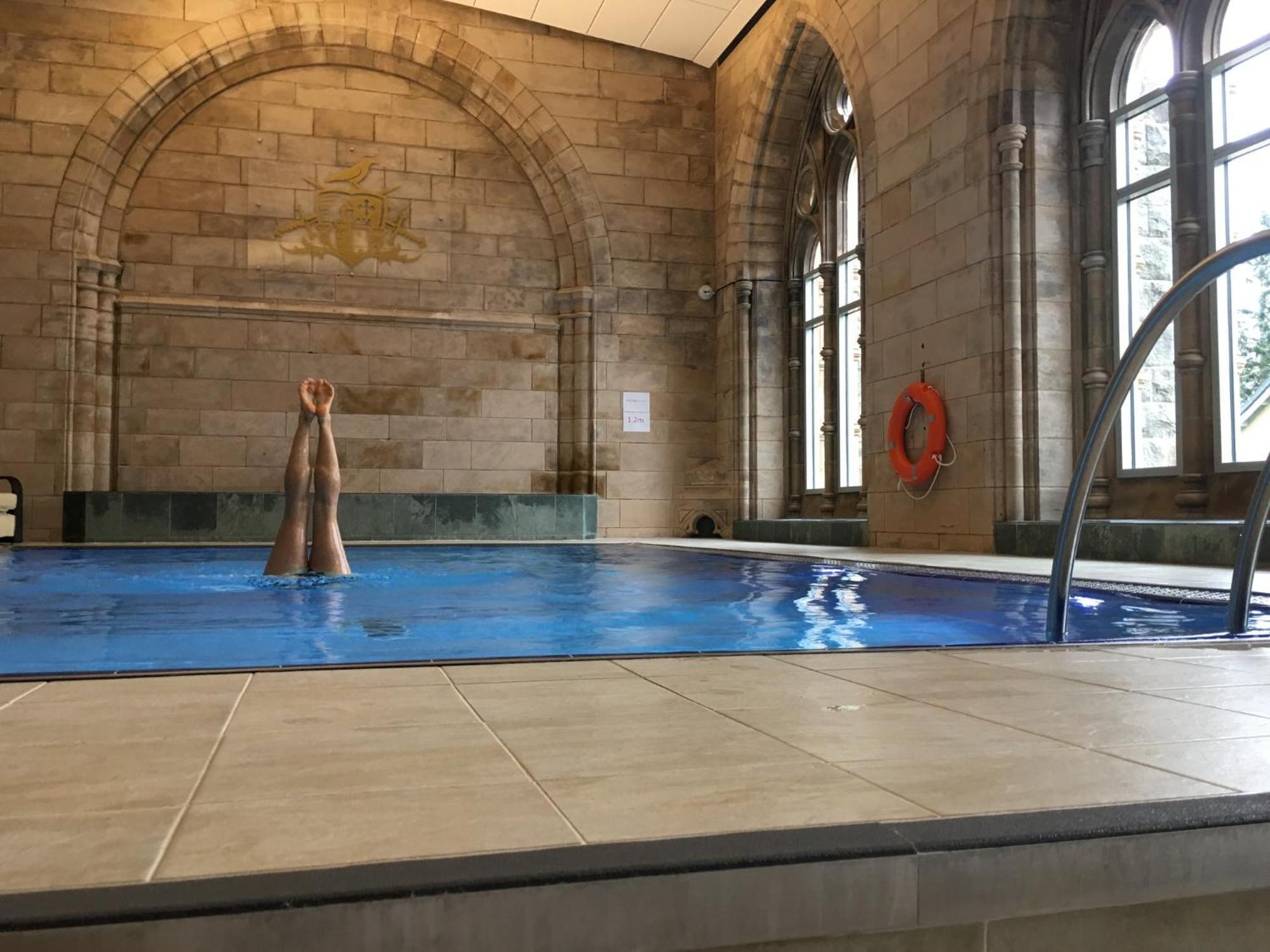 The Classrooms, Loch Ness Abbey - 142M2 Lifestyle & Heritage Apartment - Pool & Spa - The Highland Club - Resort On Lake Shores Fort Augustus Exterior foto